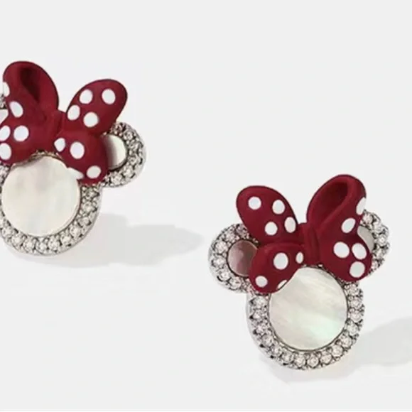 NWT Adorable cartoon Mouse Stud Earrings - Picture 2 of 7